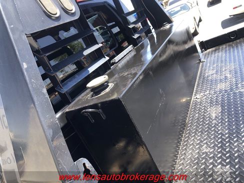 Used 2017 Ford F450 Lariat AWD/4WD image 12