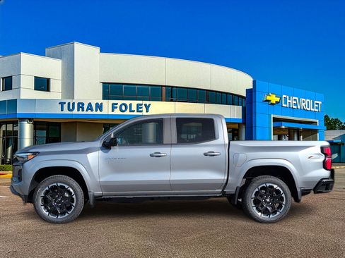 New 2026 Chevrolet Colorado Z71 w/ Technology Package AWD/4WD image 2