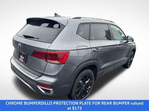 Certified 2023 Volkswagen Taos SE w/ Black Wheel Package FWD image 5