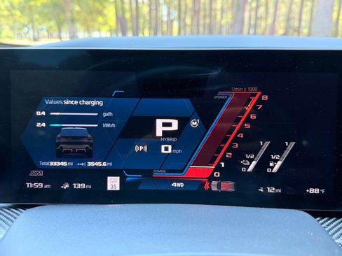 Used 2023 BMW XM AWD/4WD image 27