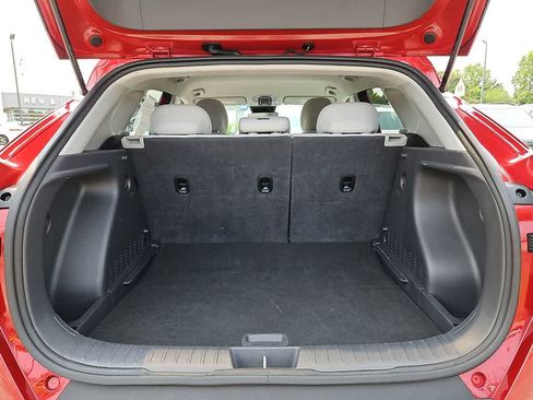 Used 2025 Hyundai Kona SEL FWD image 30