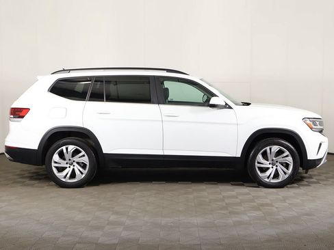 Used 2023 Volkswagen Atlas SE w/ Panoramic Sunroof Package AWD/4WD image 19