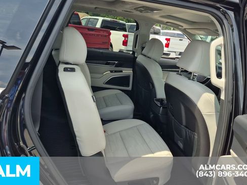 Used 2025 Kia Telluride SX Prestige AWD/4WD image 22