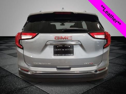 Used 2024 GMC Terrain AT4 AWD/4WD image 5