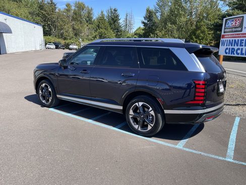Certified 2026 Hyundai Palisade Limited AWD/4WD image 3