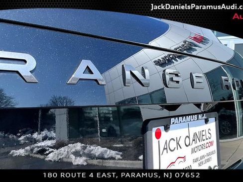 Used 2025 Land Rover Range Rover SE image 23