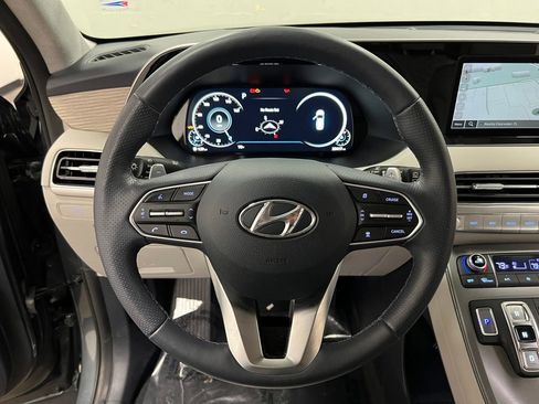 Used 2022 Hyundai Palisade Calligraphy w/ Cargo Package image 18
