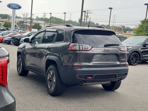 Used 2019 Jeep Cherokee Trailhawk AWD/4WD image 7