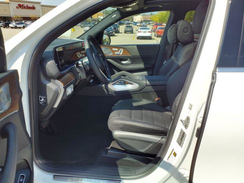 Used 2025 Mercedes-Benz GLS 450 GLS 450 image 10