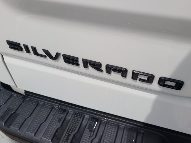 Used 2024 Chevrolet Silverado 1500 Custom Trail Boss w/ LPO, Dark Essentials Package AWD/4WD image 12