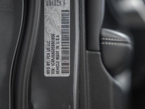 New 2025 Jeep Grand Cherokee L Altitude image 41