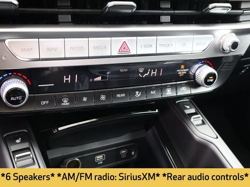 Used 2025 Kia Telluride S image 7