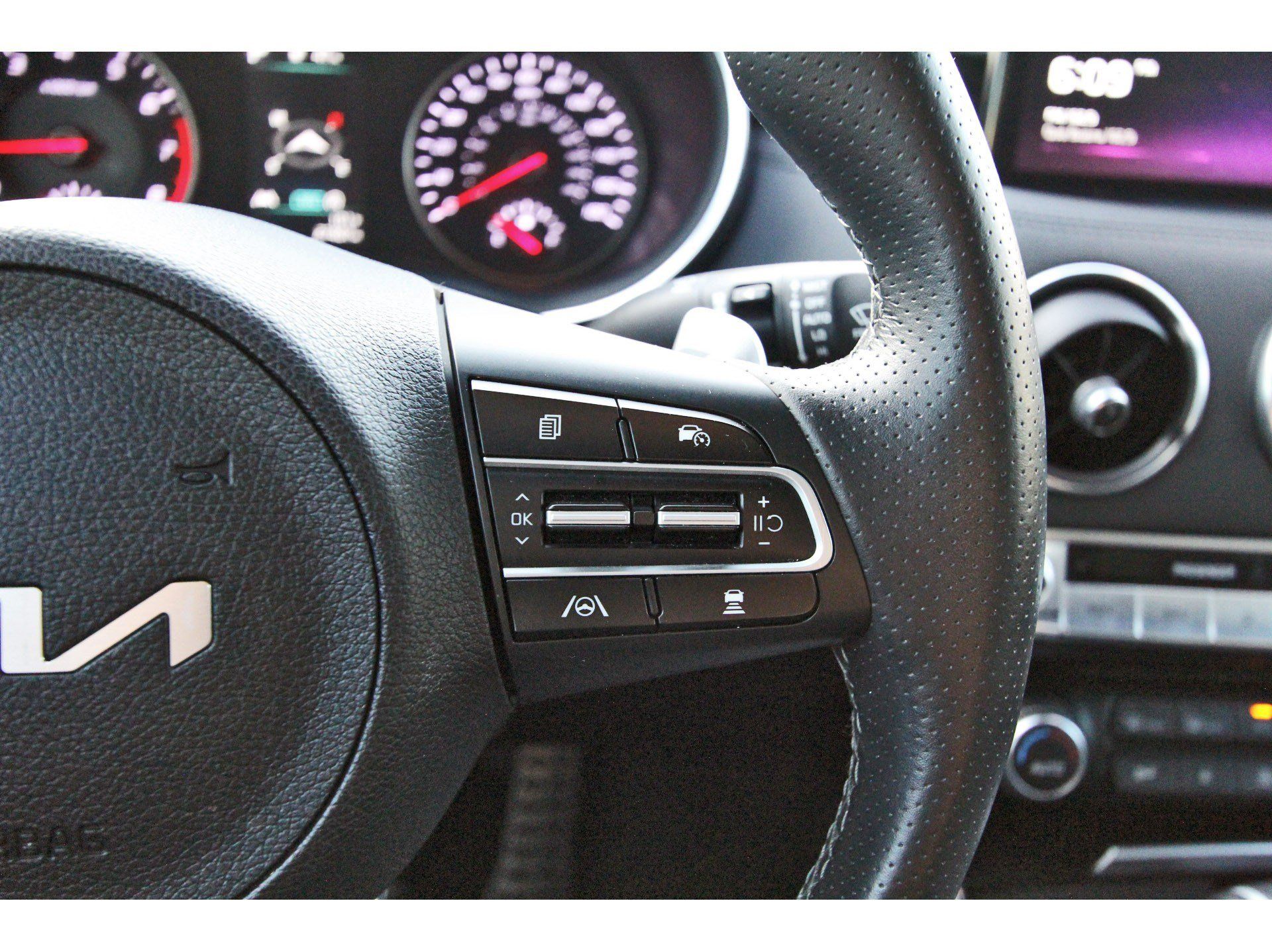 Certified 2023 Kia Stinger GT-Line AWD/4WD image 21