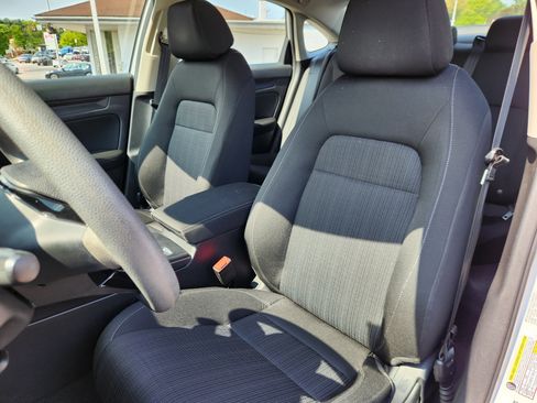 Used 2023 Honda Civic LX image 7