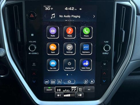 Used 2025 Subaru Crosstrek 2.0i Premium image 13