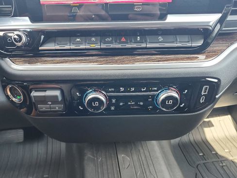 New 2026 GMC Sierra 1500 Elevation image 15