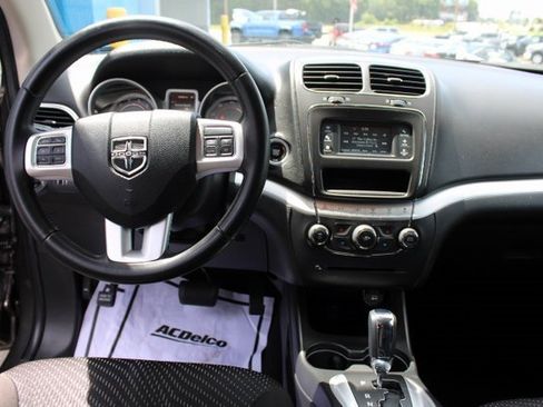 Used 2019 Dodge Journey SE w/ Connectivity Group image 21