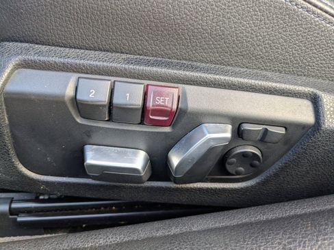 Used 2020 BMW 440i Convertible w/ M Sport Package image 28