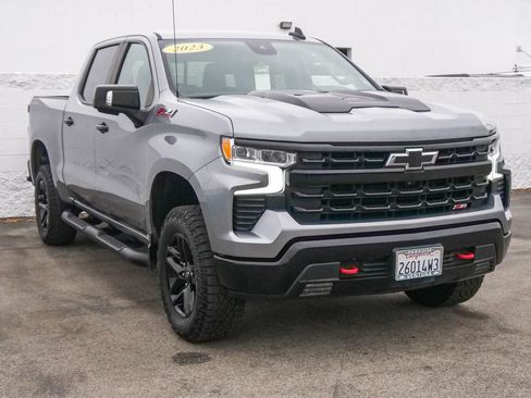 Used 2023 Chevrolet Silverado 1500 LT Trail Boss w/ Convenience Package II AWD/4WD image 3