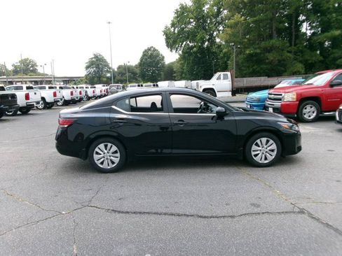 Used 2025 Nissan Sentra S FWD image 5