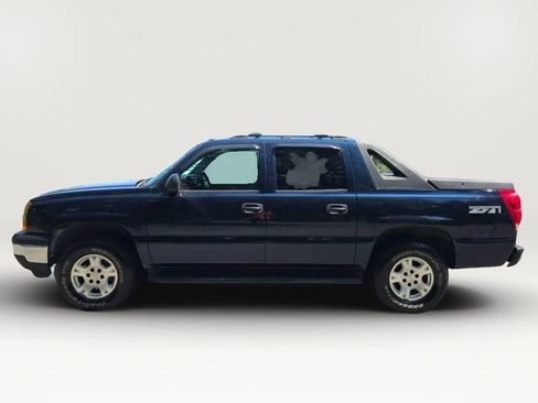 Used 2006 Chevrolet Avalanche Z71 w/ Preferred Equipment Group AWD/4WD image 5