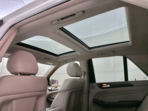 Used 2014 Mercedes-Benz ML 350 ML350 4MATIC image 23