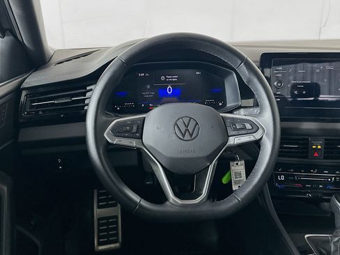 Used 2025 Volkswagen Jetta Sport FWD image 18