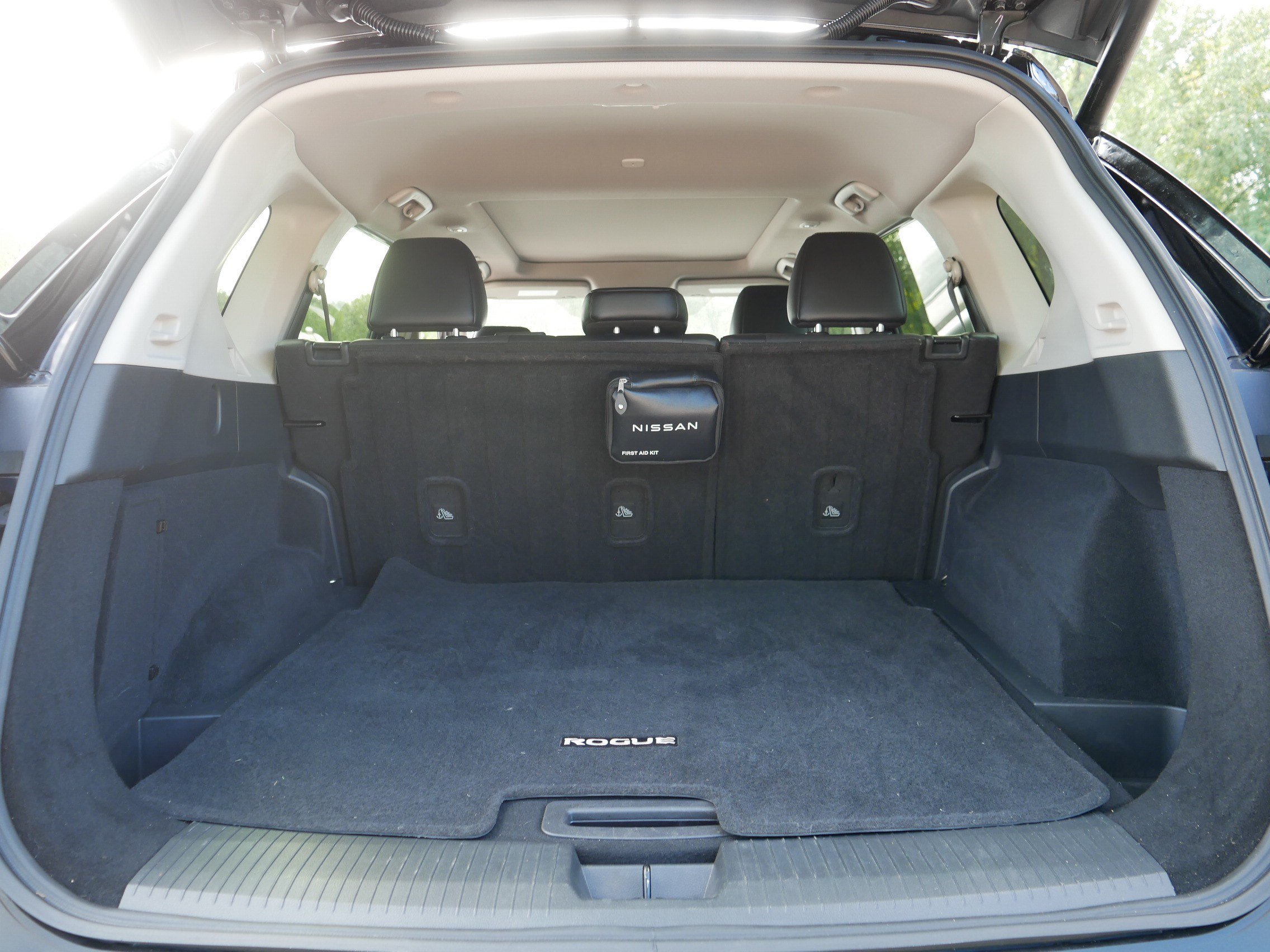 Certified 2023 Nissan Rogue SV w/ SV Premium B Package AWD/4WD image 18