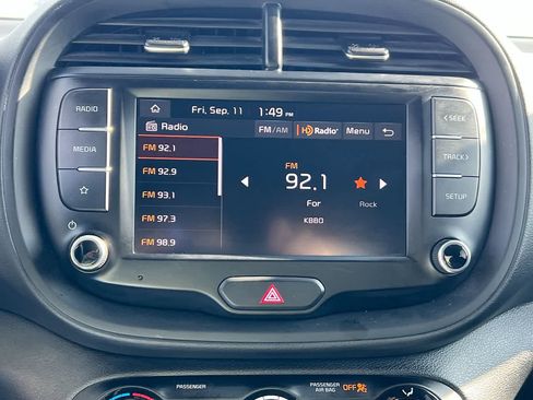 Used 2024 Kia Soul LX w/ Option Group 015 FWD image 16
