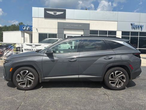 Used 2025 Hyundai Tucson Limited FWD image 4
