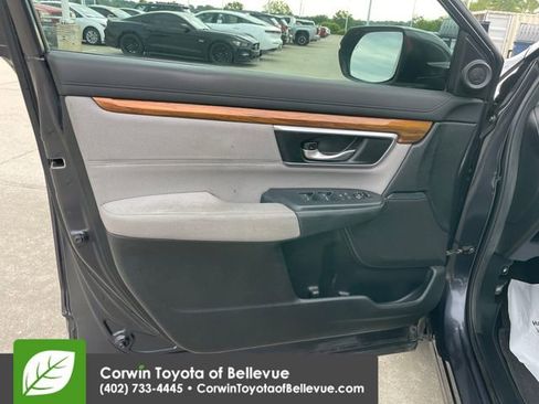 Used 2017 Honda CR-V EX image 18