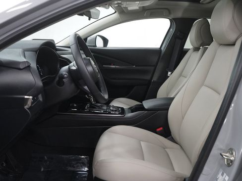Certified 2025 MAZDA CX-30 AWD 2.5 S w/ Preferred Package image 16