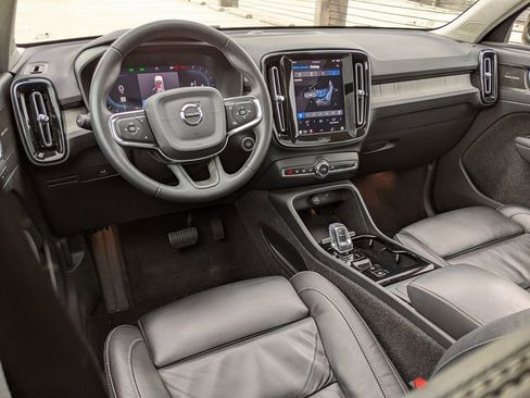 Certified 2023 Volvo XC40 B5 Plus w/ Driver Assist Package image 12