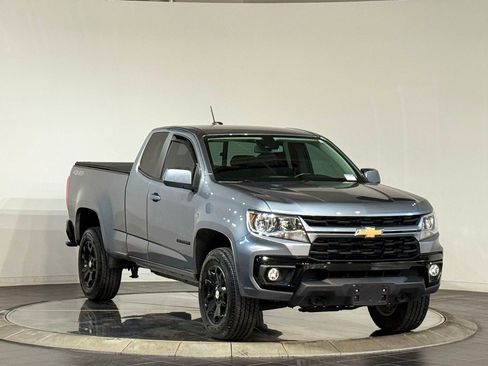 Used 2021 Chevrolet Colorado LT w/ Safety Package image 2