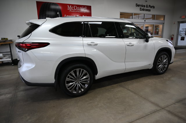 Used 2022 Toyota Highlander Platinum AWD/4WD image 5