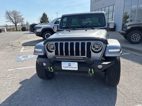 Used 2021 Jeep Wrangler Unlimited Sahara AWD/4WD image 10