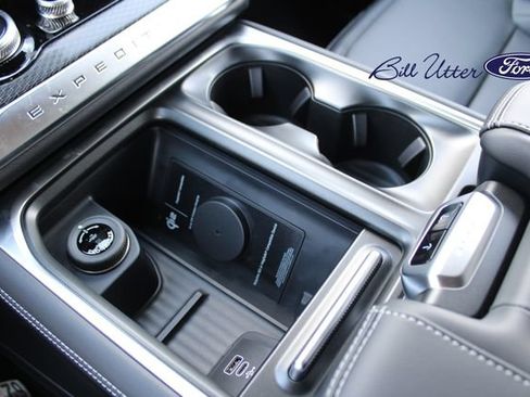 New 2027 Ford Expedition Max Platinum w/ Stealth Appearance Package RWD image 14