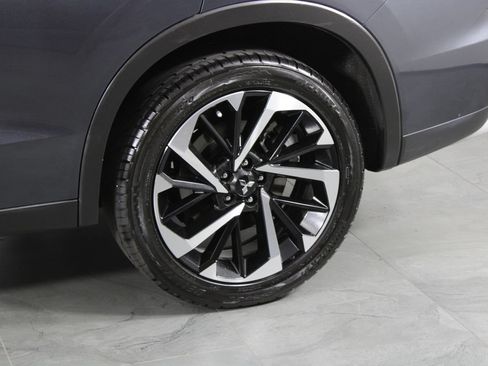 Used 2024 Mitsubishi Outlander SE FWD image 14