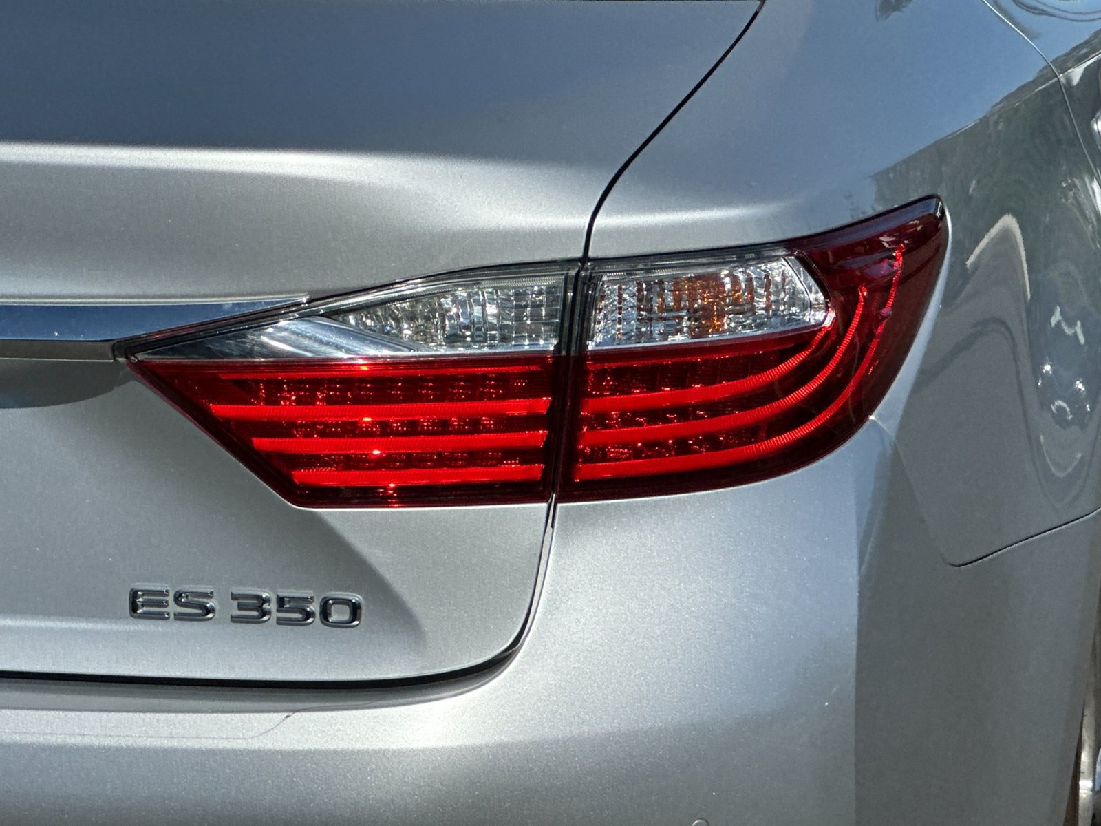 Used 2014 Lexus ES 350 w/ Luxury Package FWD image 27