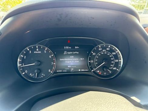 Used 2024 INFINITI QX80 Sensory AWD/4WD image 24