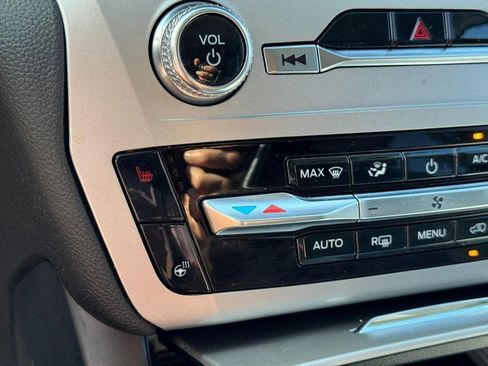 Used 2023 Ford Explorer XLT w/ Equipment Group 202A image 23