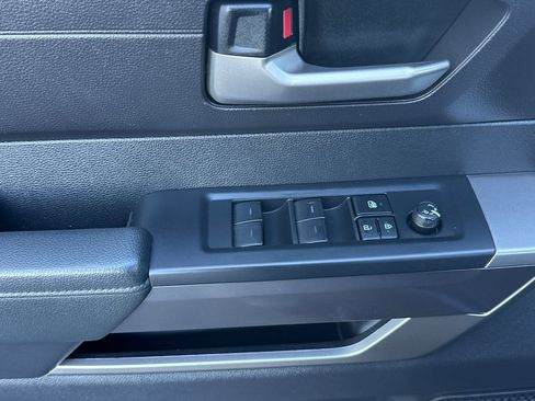 Used 2022 Toyota Tundra SR5 w/ Convenience Package image 13