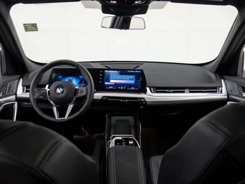 Used 2026 BMW X1 xDrive28i w/ Convenience Package AWD/4WD image 10