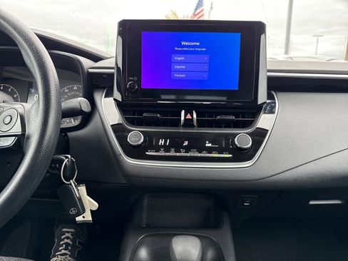Used 2023 Toyota Corolla LE image 21