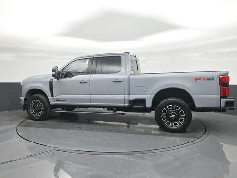 New 2026 Ford F250 Platinum w/ FX4 Off-Road Package AWD/4WD image 29