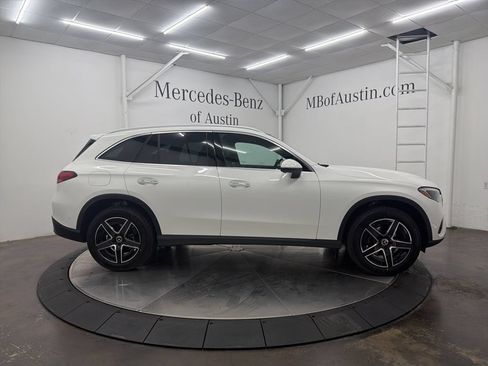 Used 2026 Mercedes-Benz GLC 300 image 8