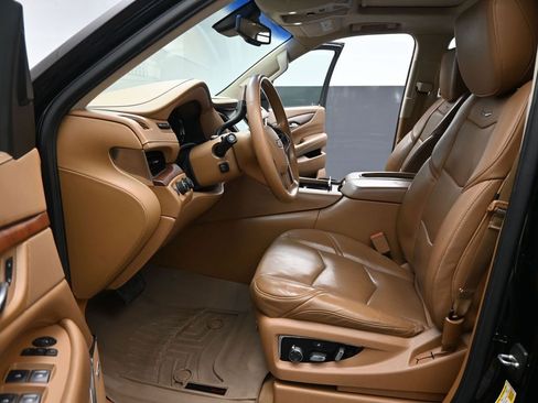 Used 2016 Cadillac Escalade ESV Platinum image 9