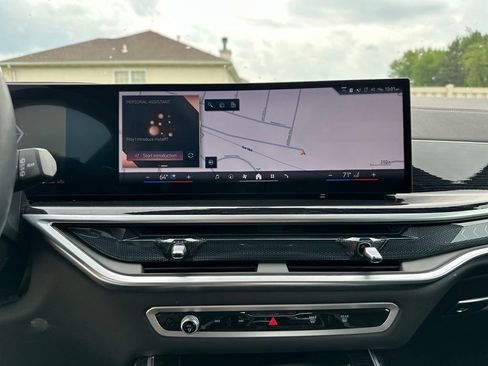 Certified 2025 BMW X7 xDrive40i w/ M Sport Package AWD/4WD image 34