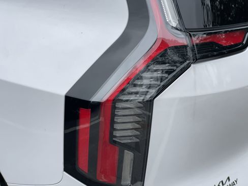New 2026 Kia EV9 GT-Line image 7