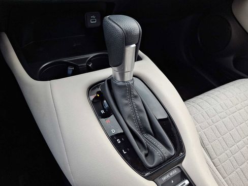Used 2023 Honda HR-V LX image 14